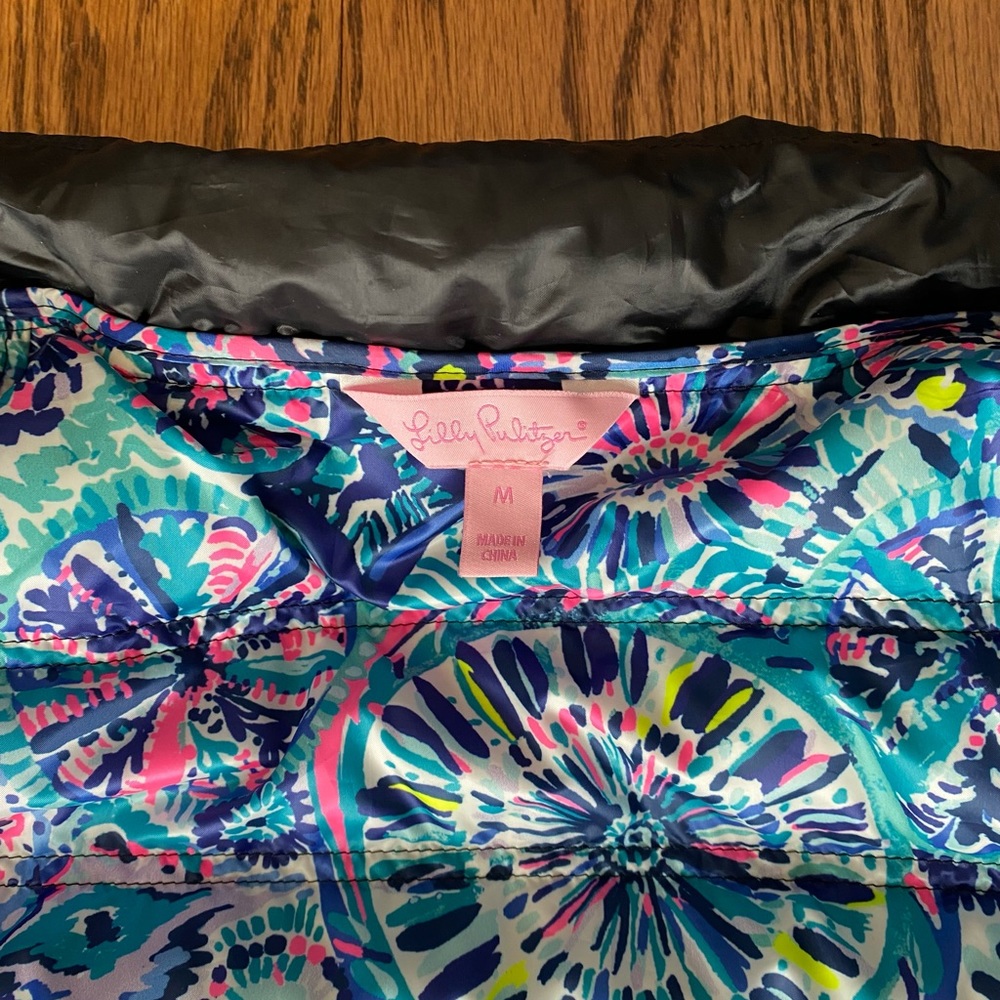 LILLY PULITZER DownPuffer Vest in Black Size M - Picture 9 of 13